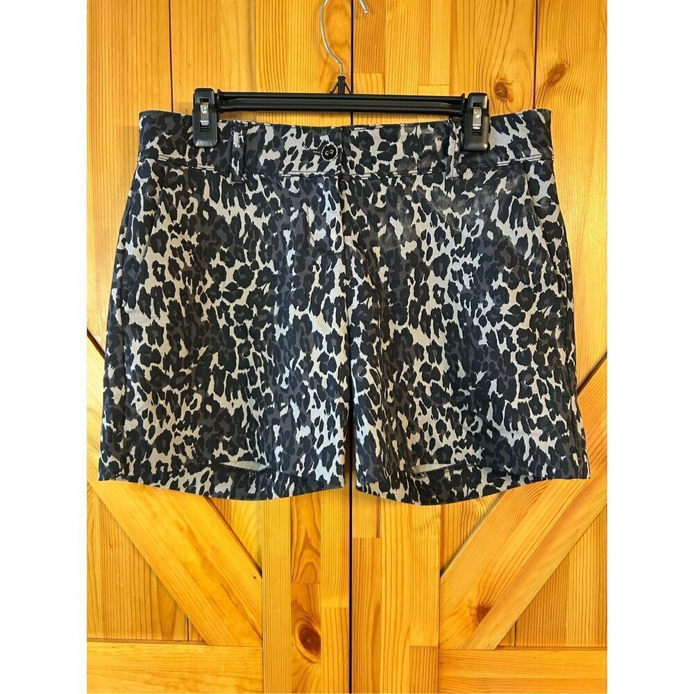 Isaac Mizrahi New York Women's Leopard Tailored Short Size 6 (0685)